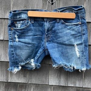 7 For All Mankind Womens Cut off distressed shorts medium wash size 29